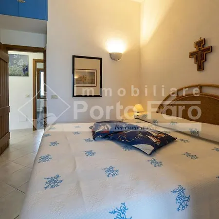 A12 - Villino Semi-indipendente Su Tre Lati Palau