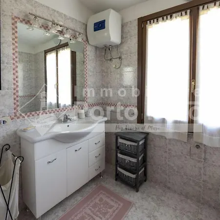 Villa A12 - Villino Semi-indipendente Su Tre Lati *