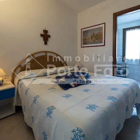 A12 - Villino Semi-indipendente Su Tre Lati Villa Palau