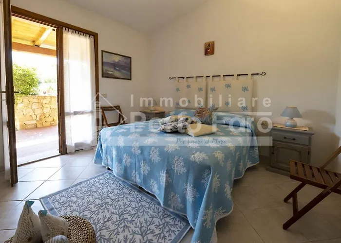 A12 - Villino Semi-indipendente Su Tre Lati Villa Palau