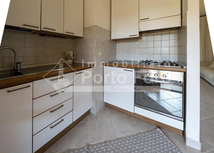 A12 - Villino Semi-indipendente Su Tre Lati Villa *